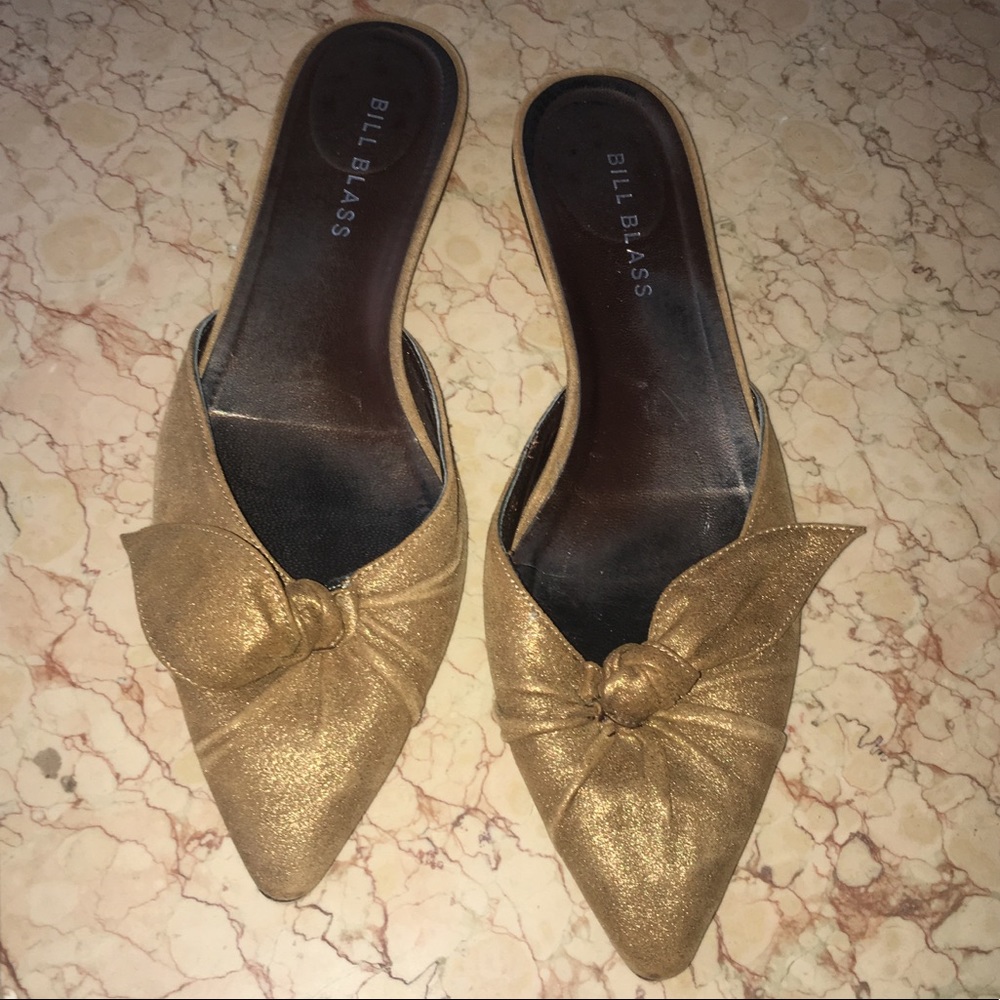 Bill Blass flats